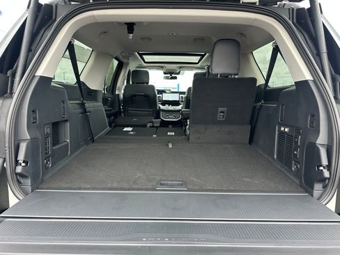 New 2025 Ford Expedition Max Platinum w/ Driver's Package image 23