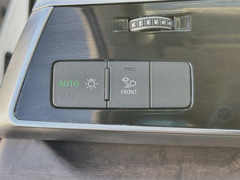 Used 2023 Audi Q7 2.0T Premium Plus w/ Premium Plus Package AWD/4WD image 35