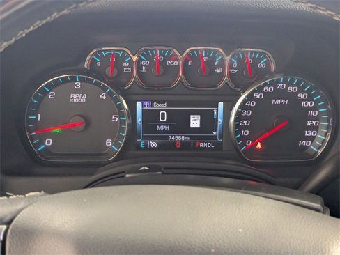 Used 2020 Chevrolet Suburban LT image 19