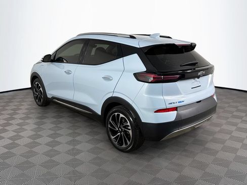 Used 2022 Chevrolet Bolt EUV Premier FWD image 6
