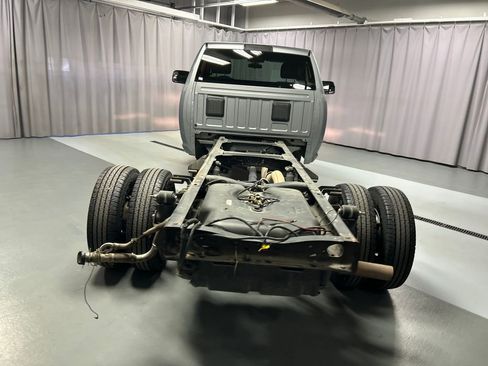 Used 2022 RAM 3500 SLT w/ Quick Order Package 27G SLT RWD image 6