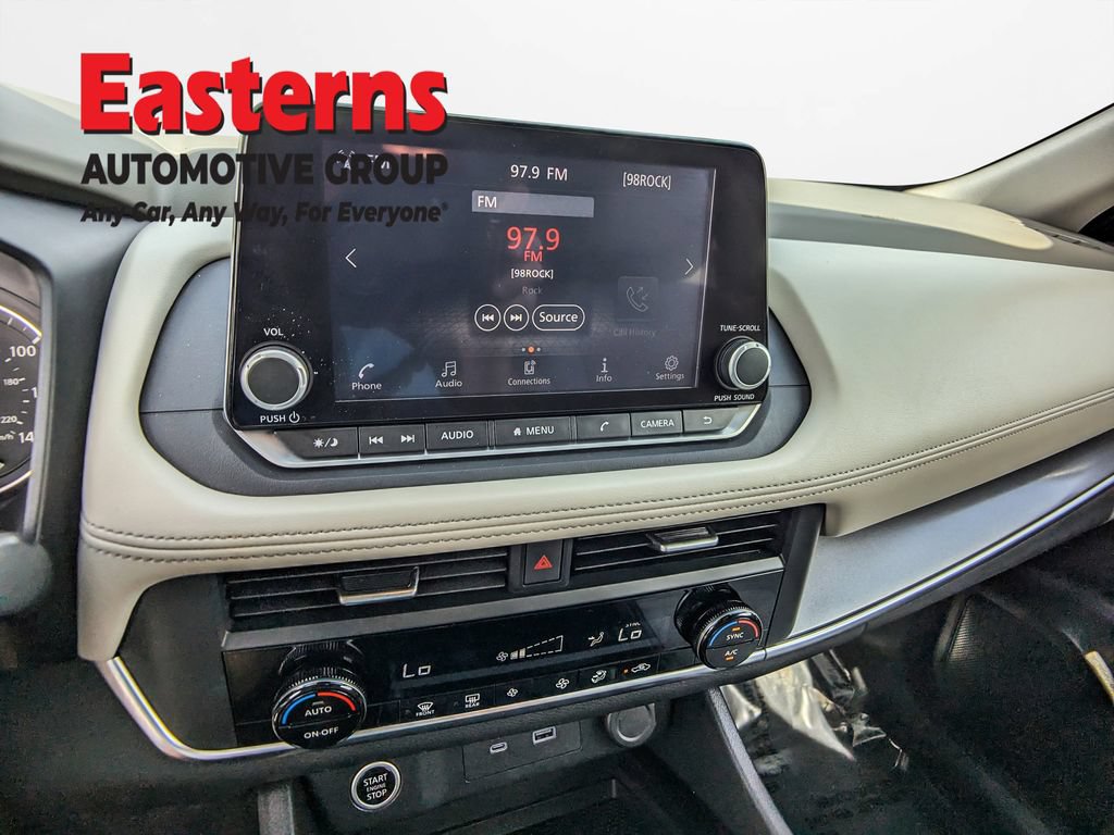 Used 2023 Nissan Rogue SV AWD/4WD image 23