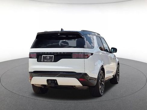 Used 2025 Land Rover Discovery Dynamic SE AWD/4WD image 5