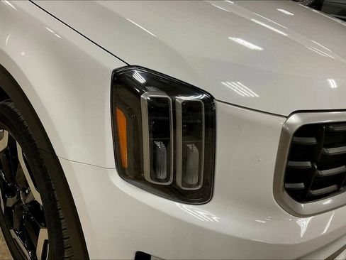 Used 2025 Kia Telluride S AWD/4WD image 28