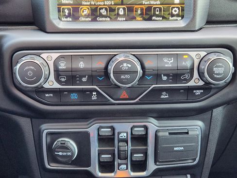 Used 2022 Jeep Wrangler Unlimited Rubicon 4xe w/ Steel Bumper Group image 19