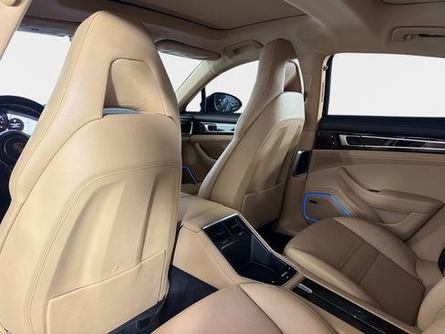 Used 2017 Porsche Panamera 4 AWD/4WD image 34