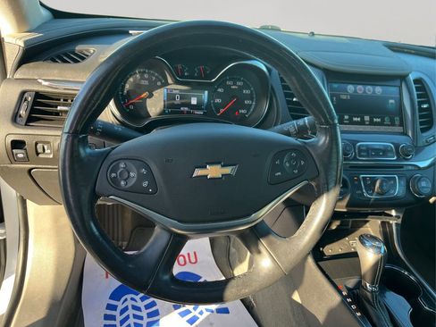 Used 2017 Chevrolet Impala Premier w/ Enhanced Convenience Package image 16