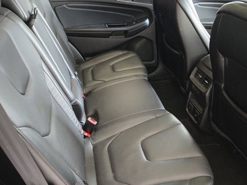 Used 2015 Ford Edge Titanium w/ Equipment Group 301A image 9