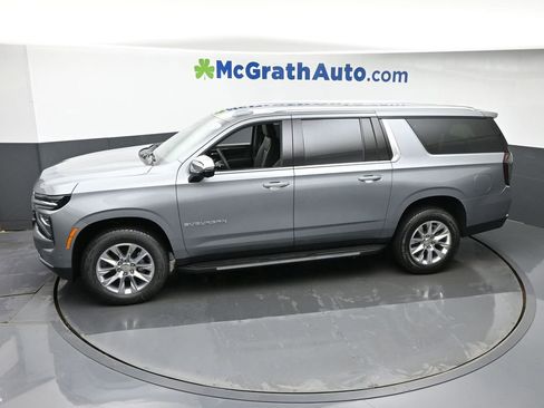New 2025 Chevrolet Suburban Premier image 26