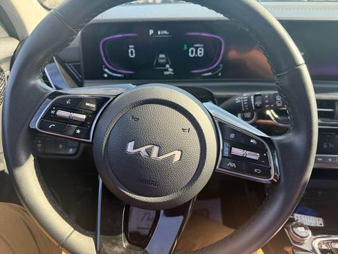 Used 2025 Kia Seltos S AWD/4WD image 15