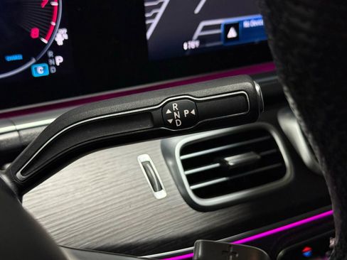 Used 2024 Mercedes-Benz GLS 450 4MATIC image 27