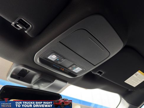 Used 2025 Ford F150 Lariat AWD/4WD image 37