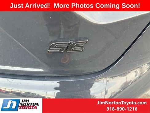 Used 2024 Toyota Corolla SE image 6