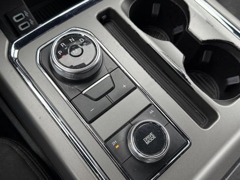 Used 2019 Ford Expedition XLT image 32