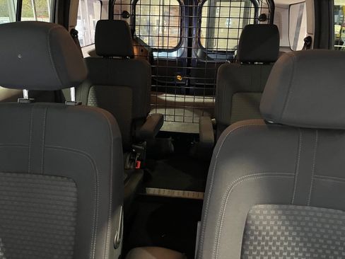 Used 2020 Ford Transit Connect XLT image 29