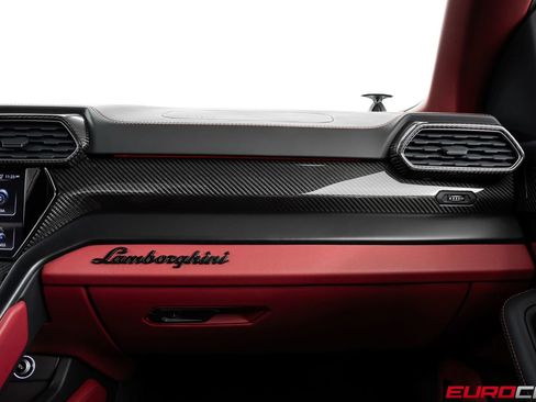 Used 2024 Lamborghini Urus S AWD/4WD image 32