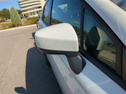 Used 2019 Subaru Crosstrek 2.0i Premium image 9