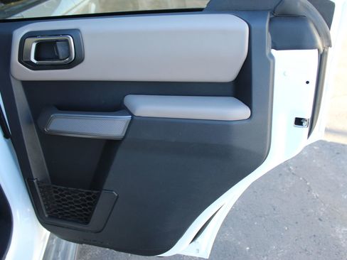 Used 2022 Ford Bronco Wildtrak image 15