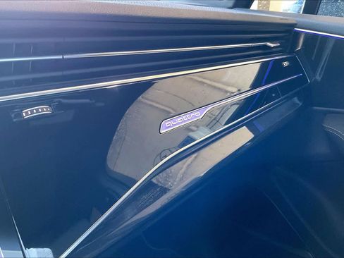 Used 2025 Audi Q7 Premium Plus image 32