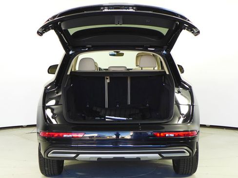 Used 2022 Audi Q5 2.0T Premium Plus w/ Premium Plus Package image 10
