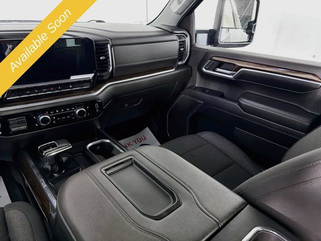 Used 2022 GMC Sierra 1500 Elevation w/ LPO, Elevation Black Package AWD/4WD image 23