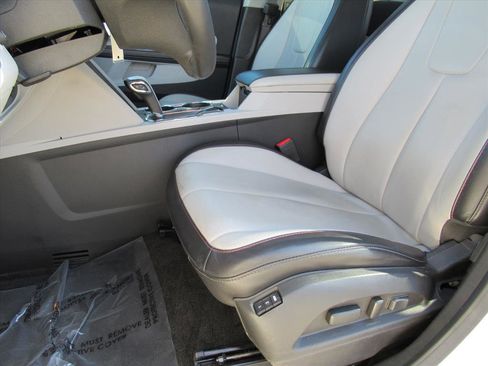 Used 2015 Chevrolet Equinox LTZ image 12