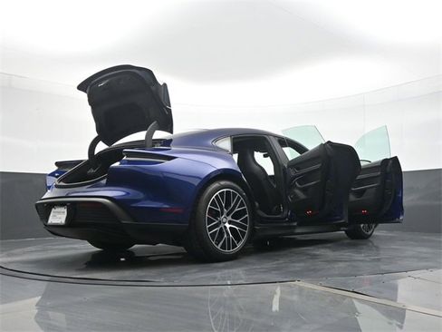 Certified 2020 Porsche Taycan 4S image 28