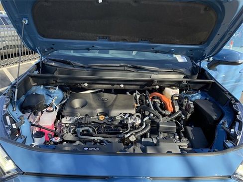 Used 2023 Toyota RAV4 SE image 16