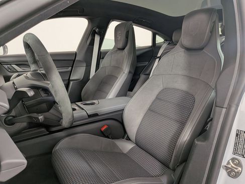 New 2025 Porsche Taycan 4S AWD/4WD image 5