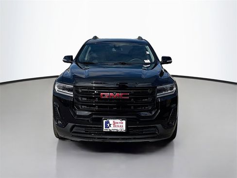 Used 2022 GMC Acadia SLT w/ Elevation Edition image 2
