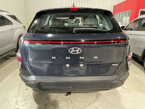 Used 2024 Hyundai Kona SE AWD/4WD image 4