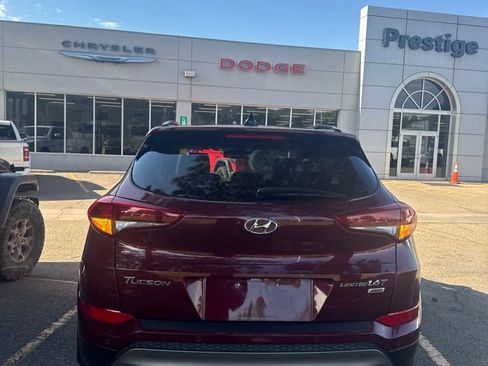 Used 2016 Hyundai Tucson Limited w/ Option Group 03 AWD/4WD image 3