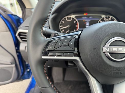 Used 2025 Nissan Altima 2.5 SR w/ SR Premium Package image 16