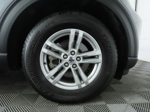 Used 2022 Ford Explorer XLT w/ Equipment Group 202A image 35