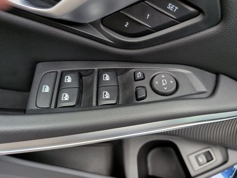 Used 2022 BMW 330i Sedan w/ Driving Assistance Package image 25