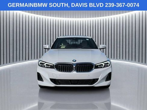 Used 2025 BMW 330i Sedan w/ Premium Package RWD image 10