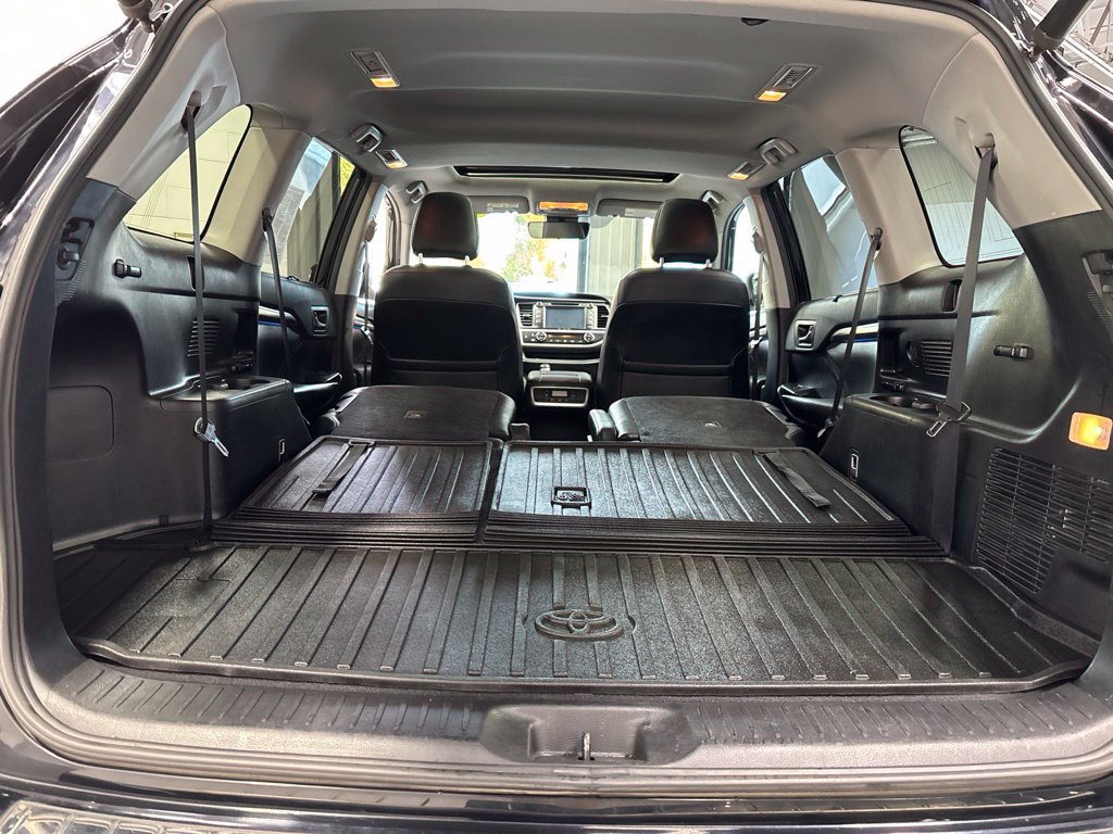 Used 2019 Toyota Highlander SE AWD/4WD image 52