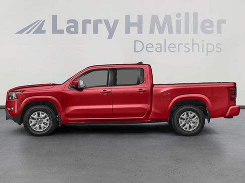 Used 2024 Nissan Frontier SV RWD image 3
