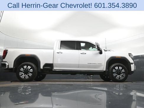 Used 2024 GMC Sierra 2500 Denali w/ Denali Reserve Package AWD/4WD image 45
