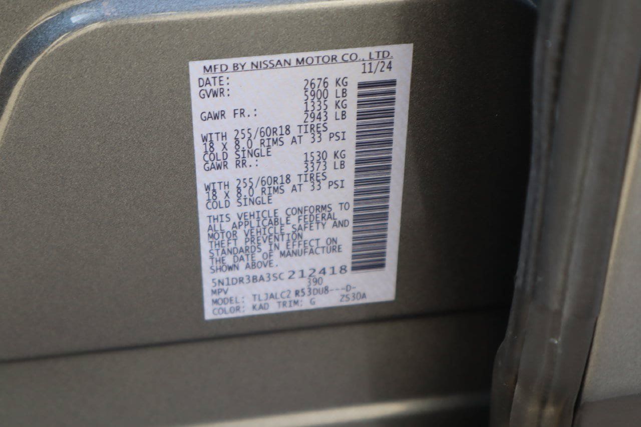 Used 2025 Nissan Pathfinder SV FWD image 30