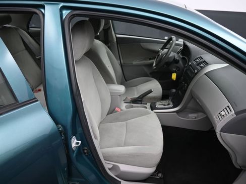 Used 2010 Toyota Corolla LE FWD image 24