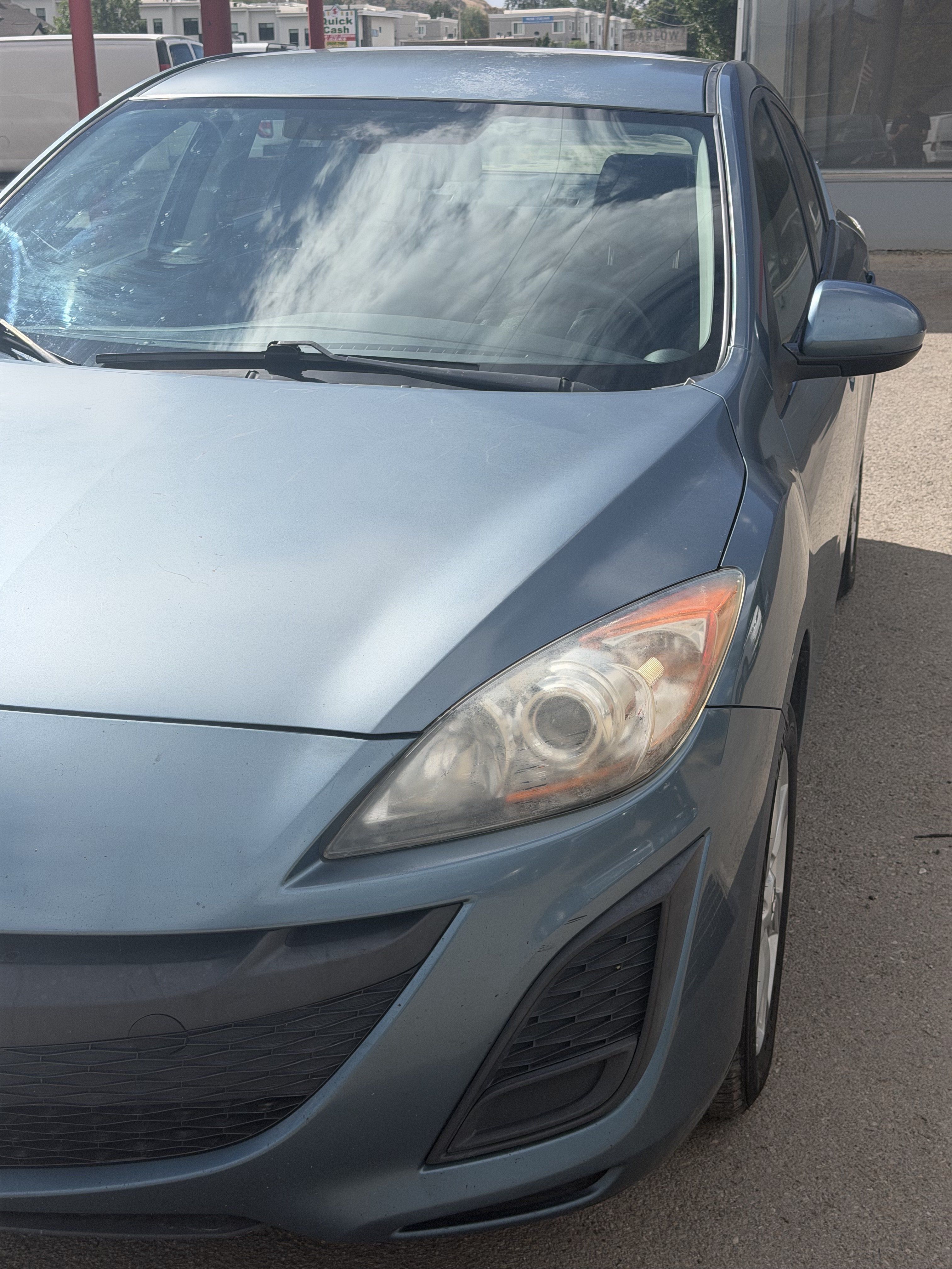 Used 2011 MAZDA MAZDA3 i Touring FWD image 11