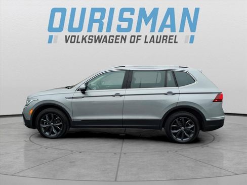 Used 2023 Volkswagen Tiguan SE image 5