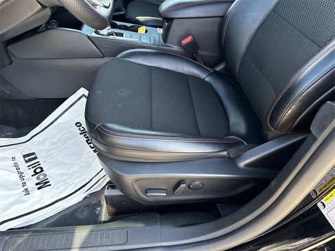 Used 2025 Ford Escape ST-Line image 11