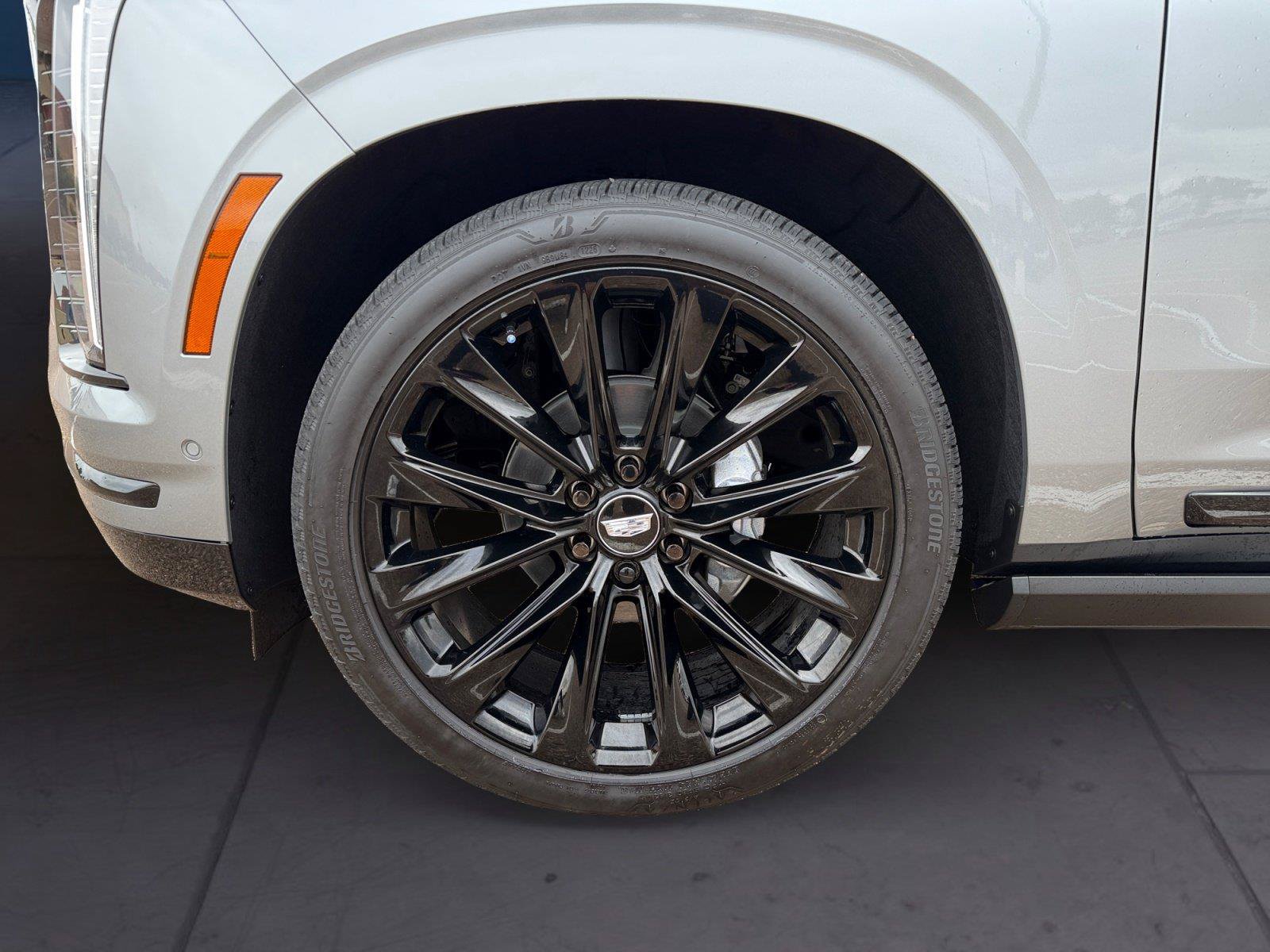 Used 2026 Cadillac Escalade Platinum Sport w/ LPO, ONYX Package AWD/4WD image 14