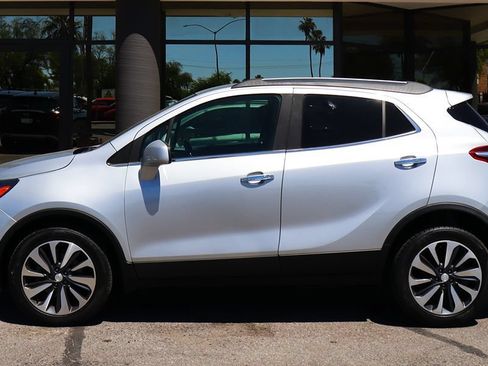 Used 2022 Buick Encore Preferred AWD/4WD image 8