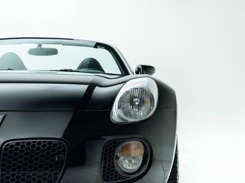 Used 2007 Pontiac Solstice GXP w/ Premium Package image 7