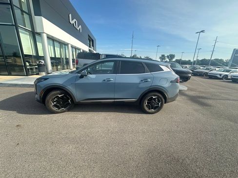 Certified 2026 Kia Sportage EX w/ EX Panoramic Sunroof Package AWD/4WD image 8
