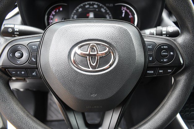 Certified 2025 Toyota RAV4 XLE AWD/4WD image 30