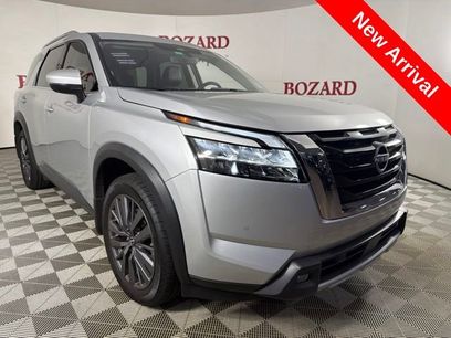 Used 2024 Nissan Pathfinder SL w/ SL Premium Package